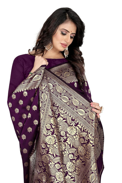 Vasthrlay Traditional Saree with refined ethnic appeal