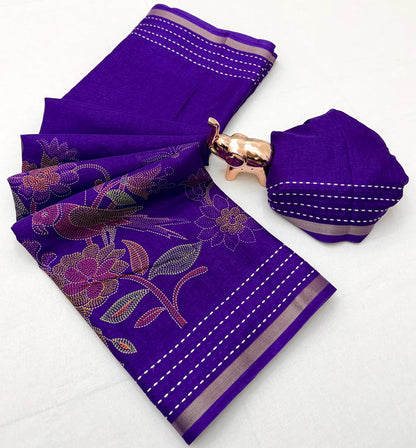 Vasthrlay Ethnic Classic Saree with decorative Traditional design