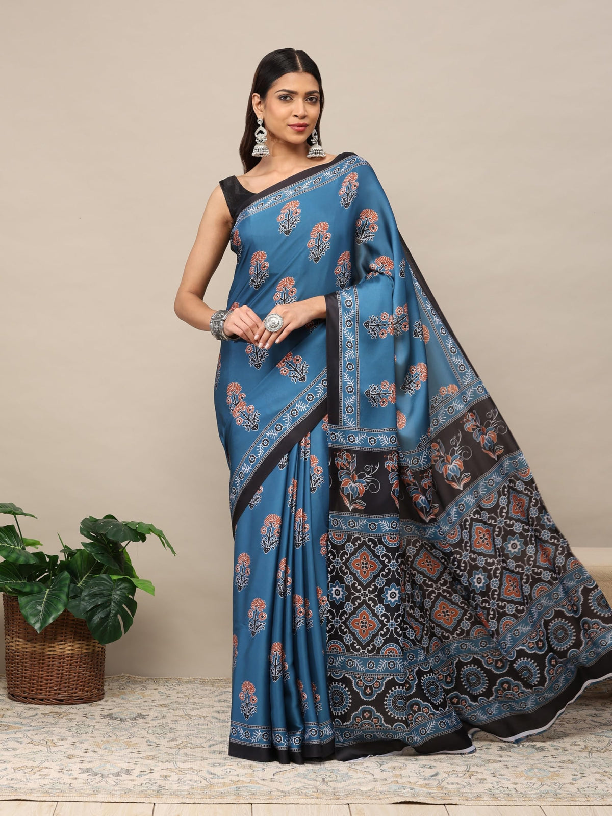 Vasthrlay Classic Designer Saree with elegant ethnic styling