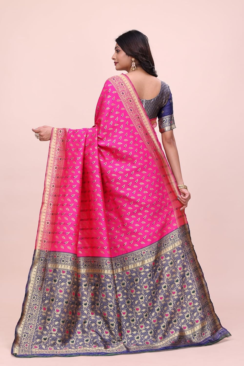 VasthrlayEthnic Classic Saree with refined wedding design