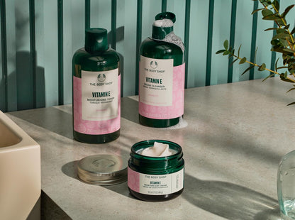 The Body Shop Vitamin E Moisture Cream - PUSHMYCART