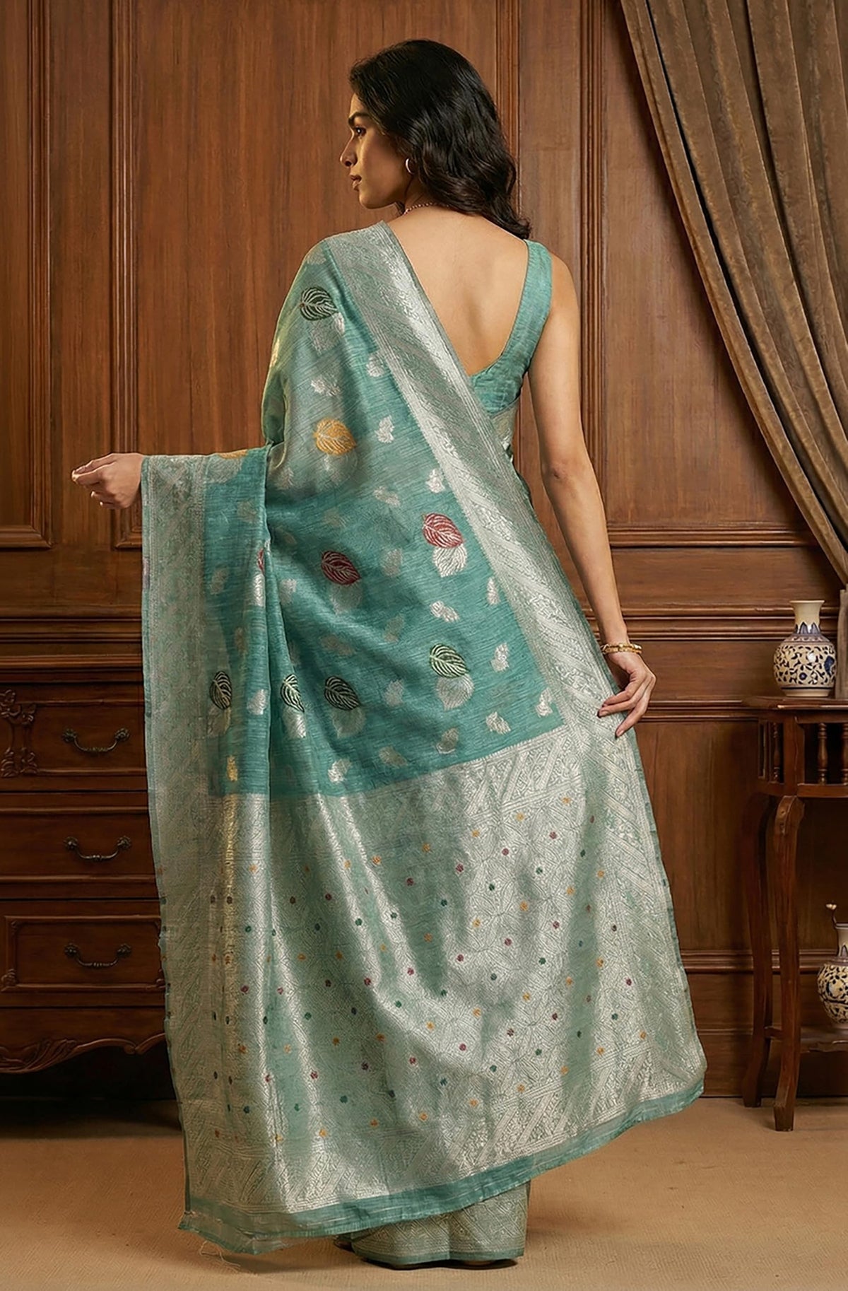 Vasthrlay Classic Traditional Saree for wedding and party wear styling