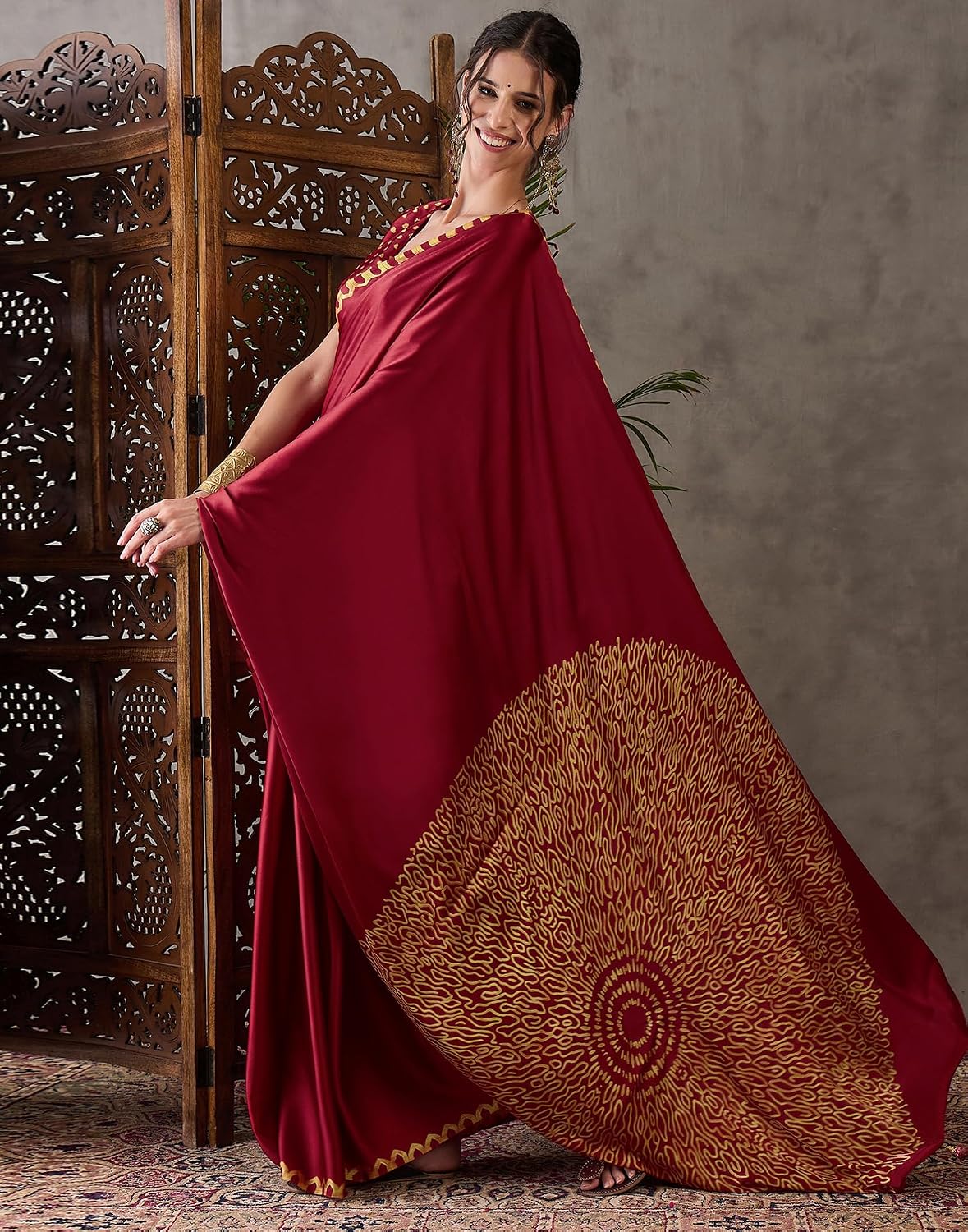 Vasthrlay ethnic saree in Red colour for festive occasions
