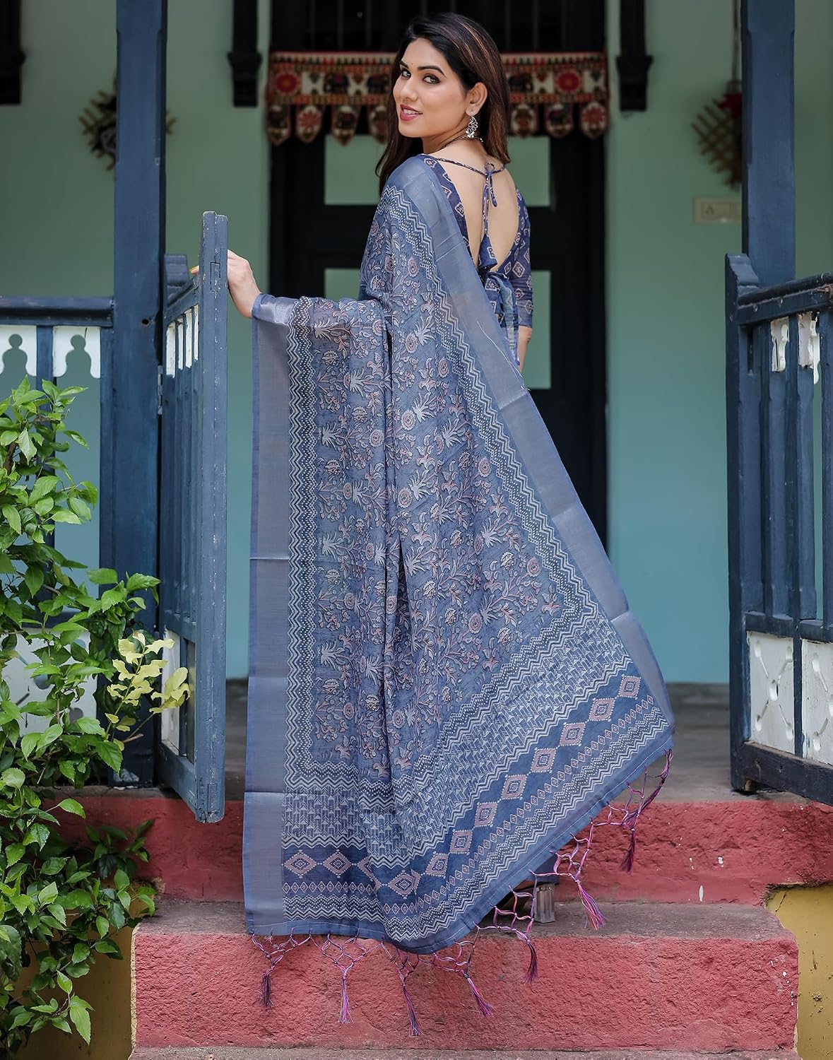 Vasthrlay ethnic saree in Light Green colour for festive occasions