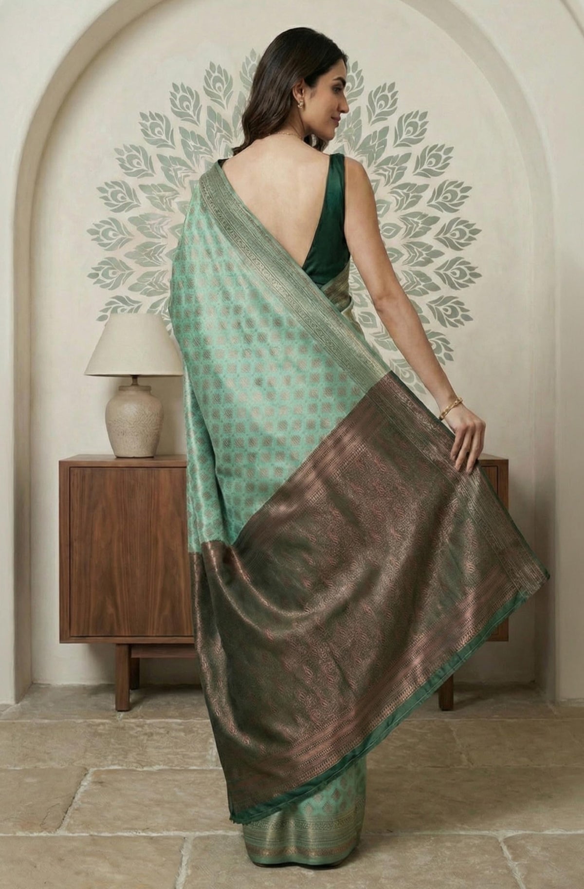 Vasthrlay Traditional Saree in Classic with refined jacquard ethnic appeal