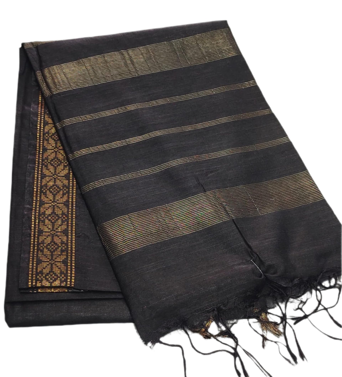 Vasthrlay Classic Handwoven Designer Saree for festive ethnic occasions