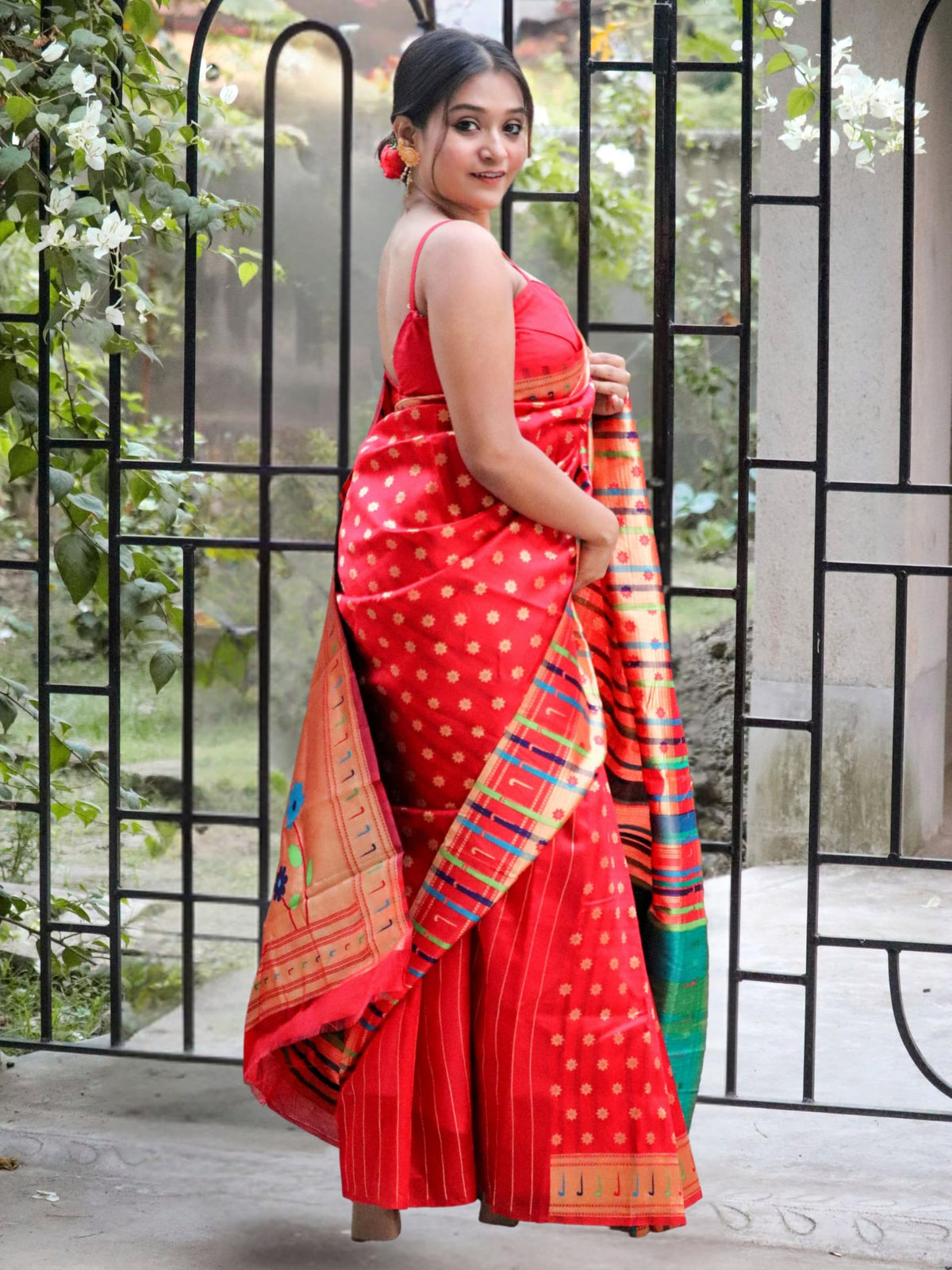 Vasthrlay Traditional Saree in Classic with refined banarasi ethnic appeal