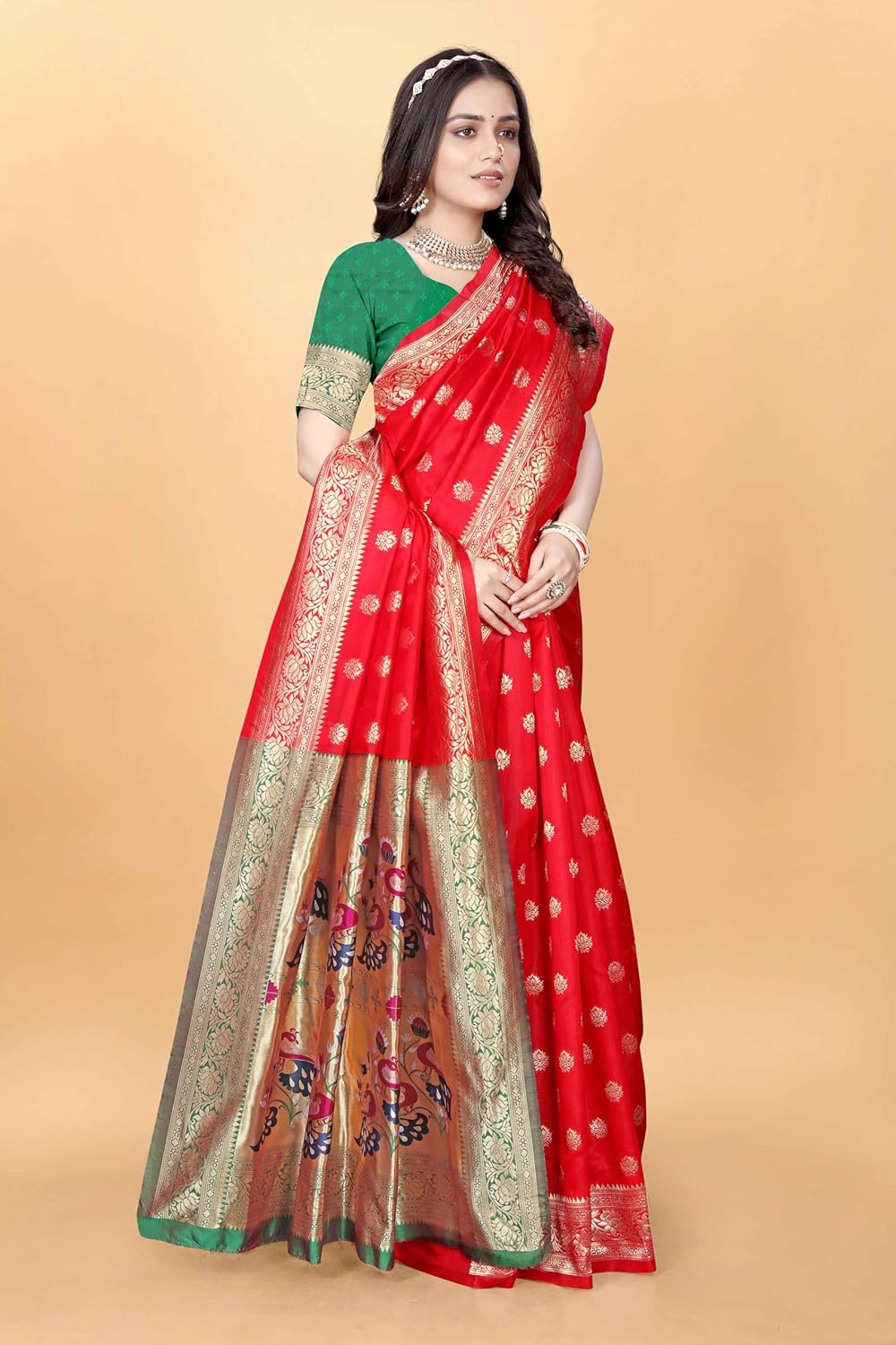 VasthrlayClassic Saree with elegant ethnic wedding styling