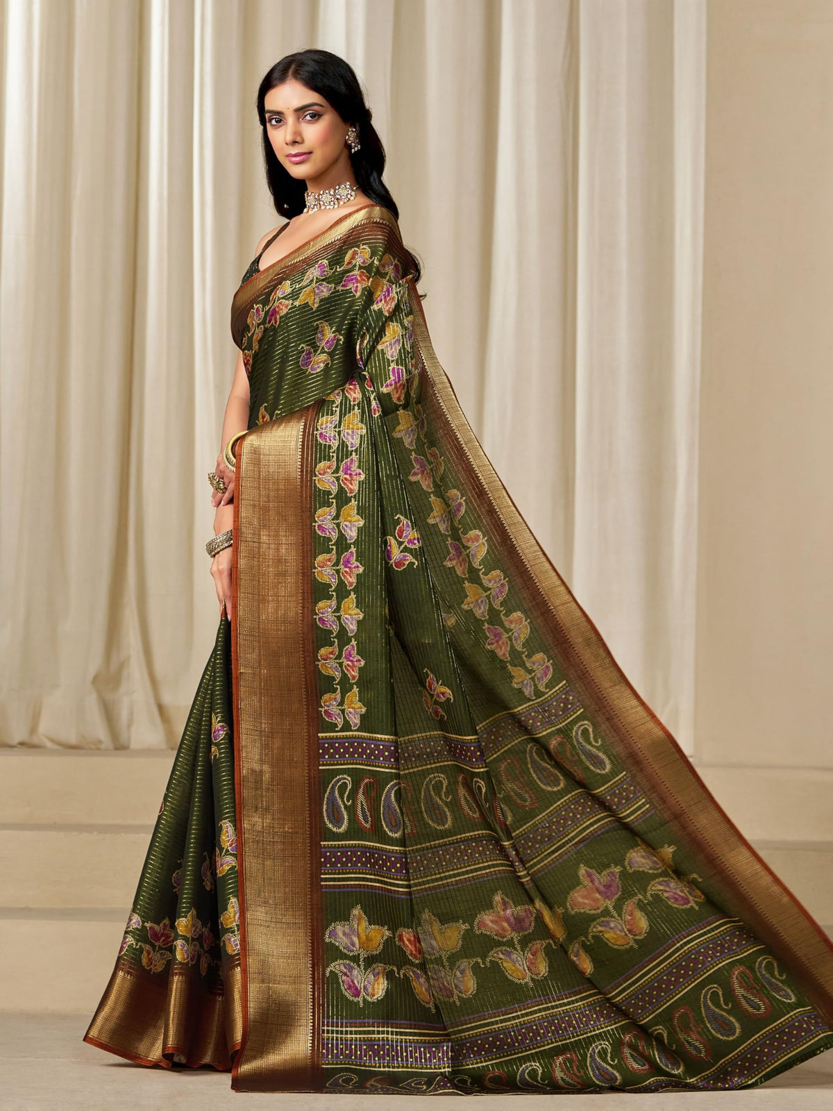 Vasthrlay Classic Traditional Saree for wedding and party wear styling