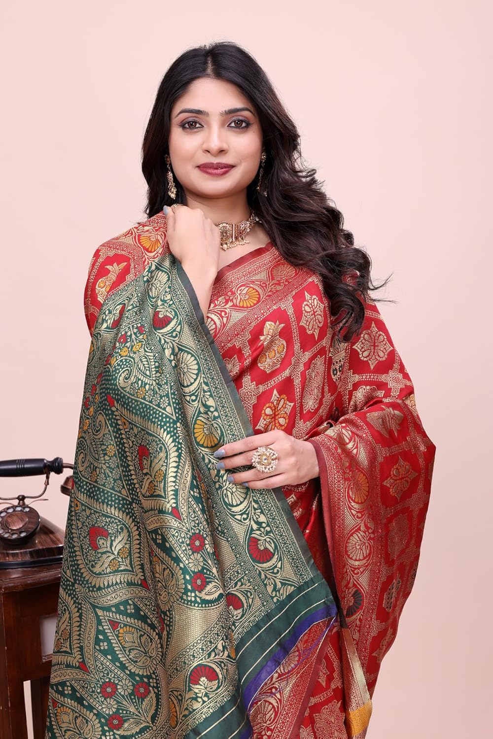VasthrlayWedding Saree in Classic with elegant ethnic ethnic appeal