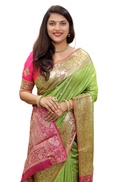 Vasthrlay Classic Banarasi Wedding Saree for festive ethnic occasions