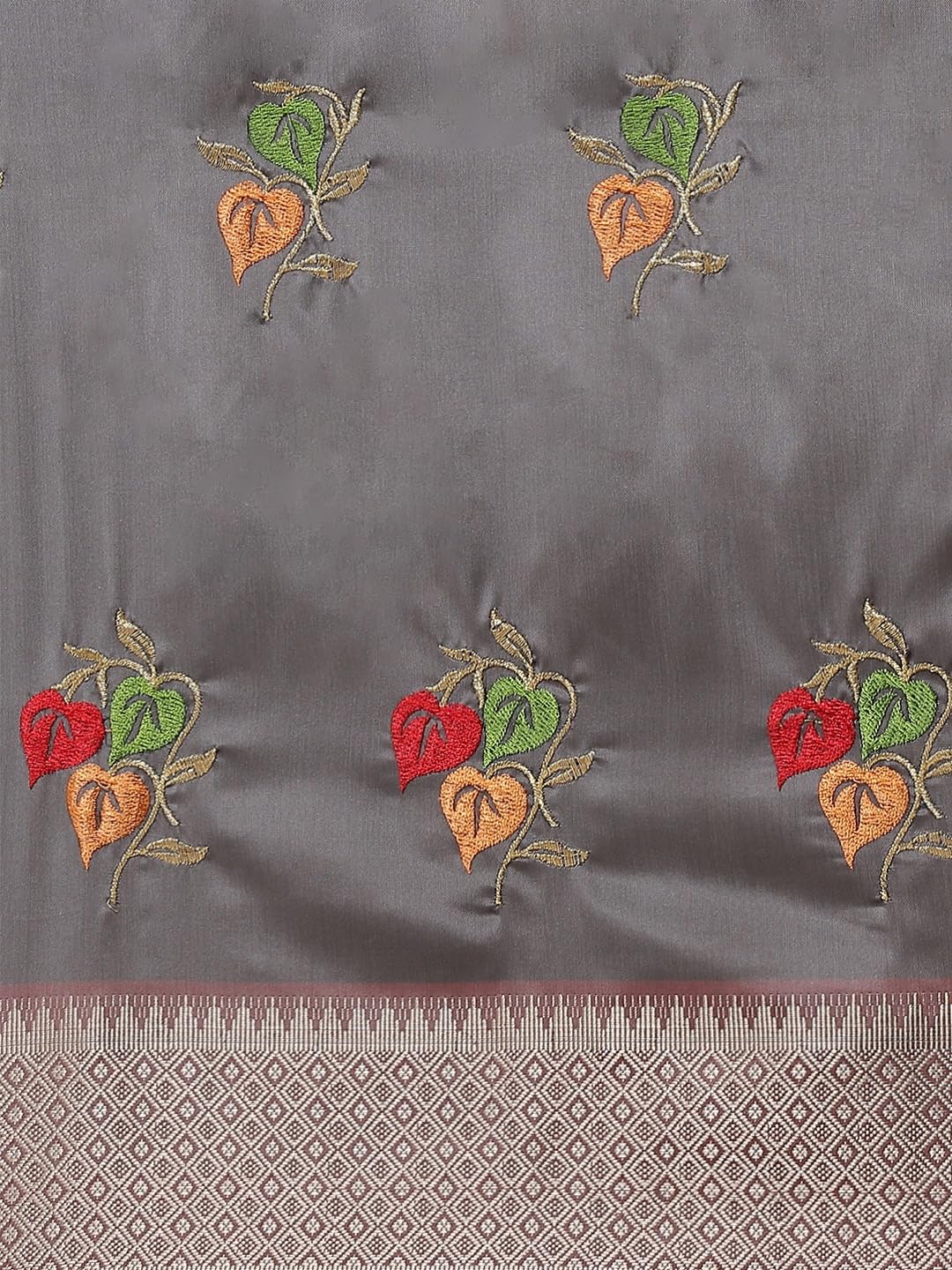 Vasthrlay Ethnic Classic Saree with decorative embroidery design
