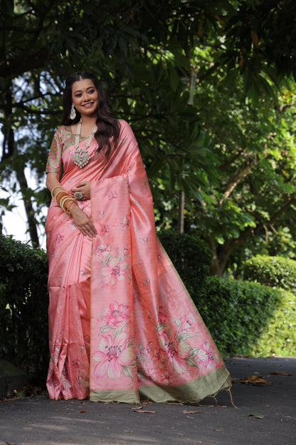 Vasthrlay Traditional Saree in Classic with refined ethnic appeal