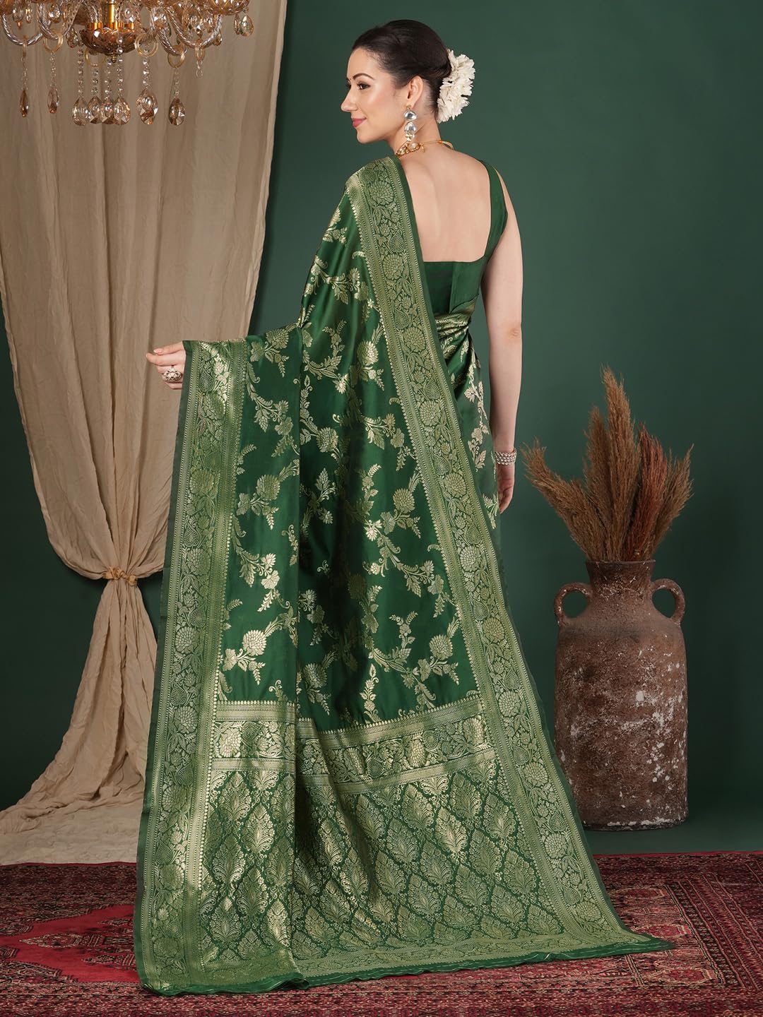 Vasthrlay Classic Ethnic Wear with elegant kanjivaram styling