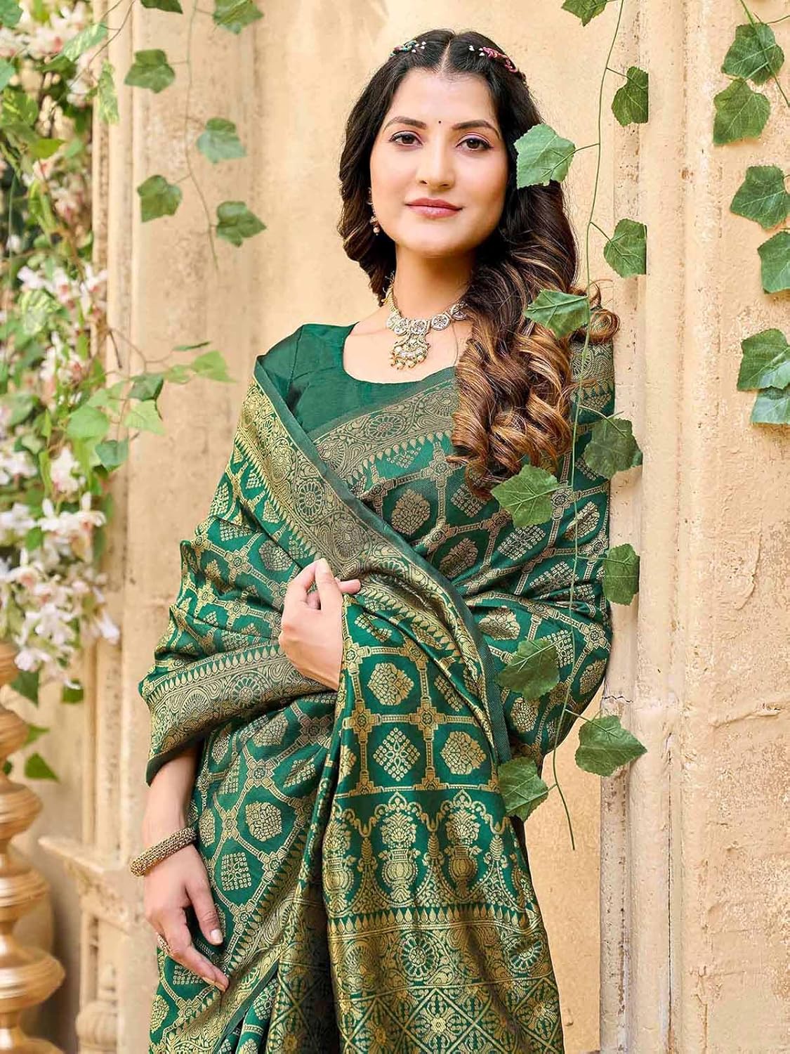 Vasthrlay Banarasi Maroon Saree with decorative traditional design