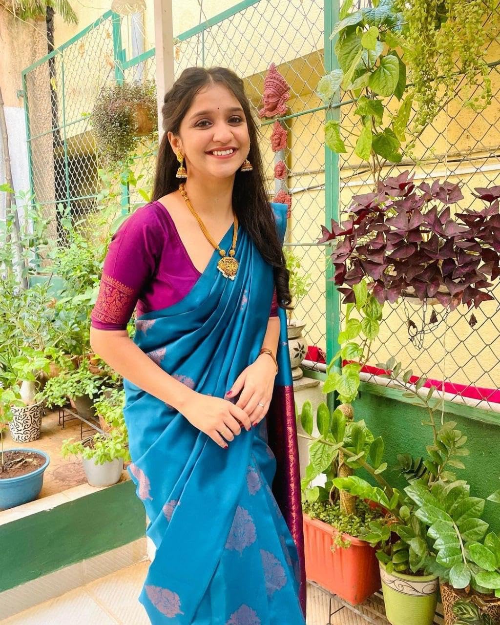Vasthrlay Classic Wedding Saree with elegant kanjivaram styling