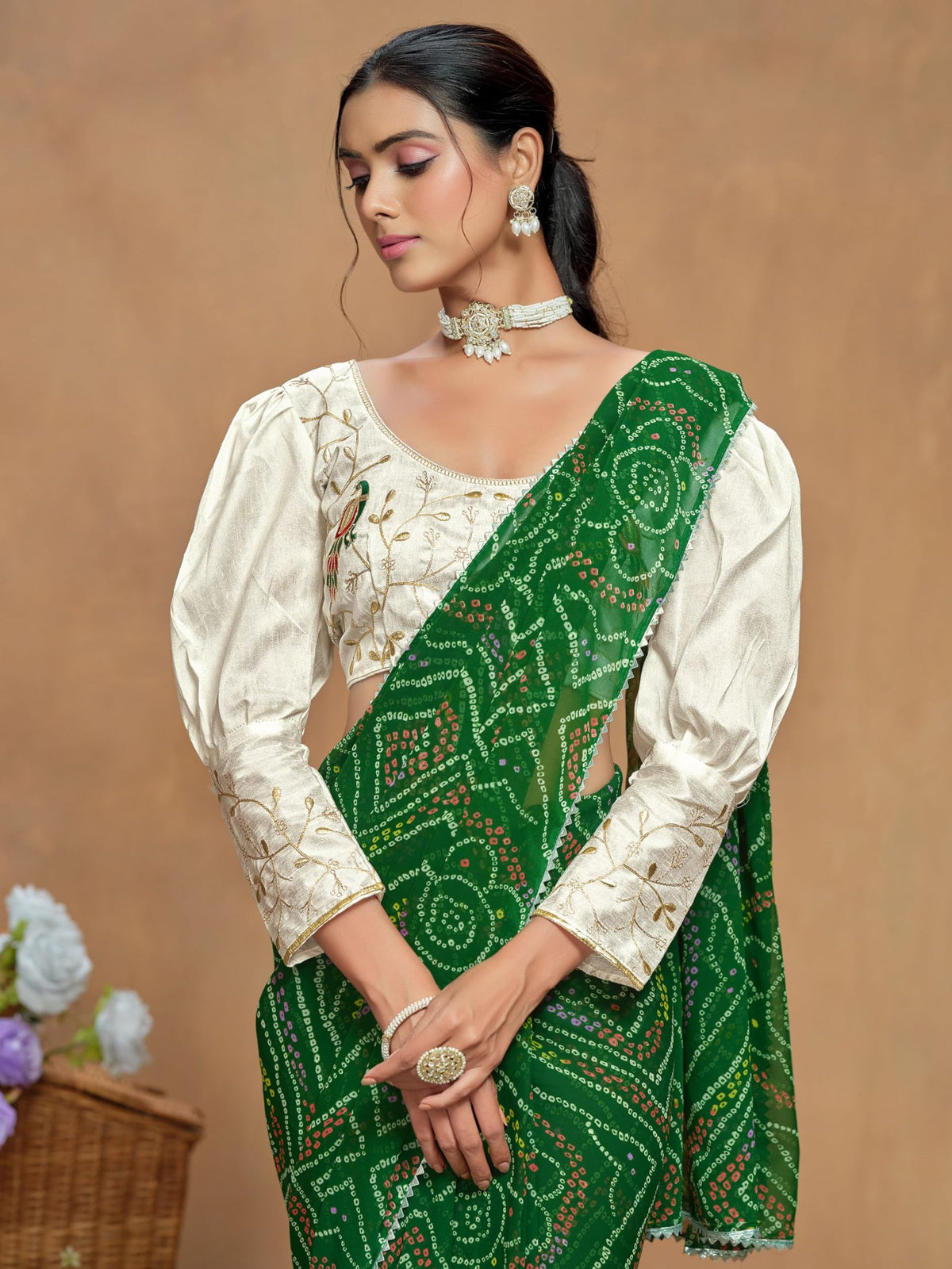 Vasthrlay Green Traditional Saree with elegant georgette styling
