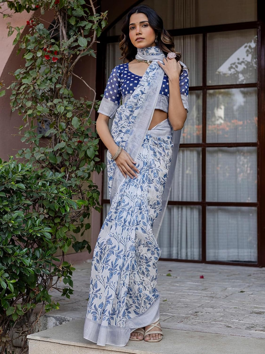 Vasthrlay ethnic saree in Multicolor colour for festive occasions