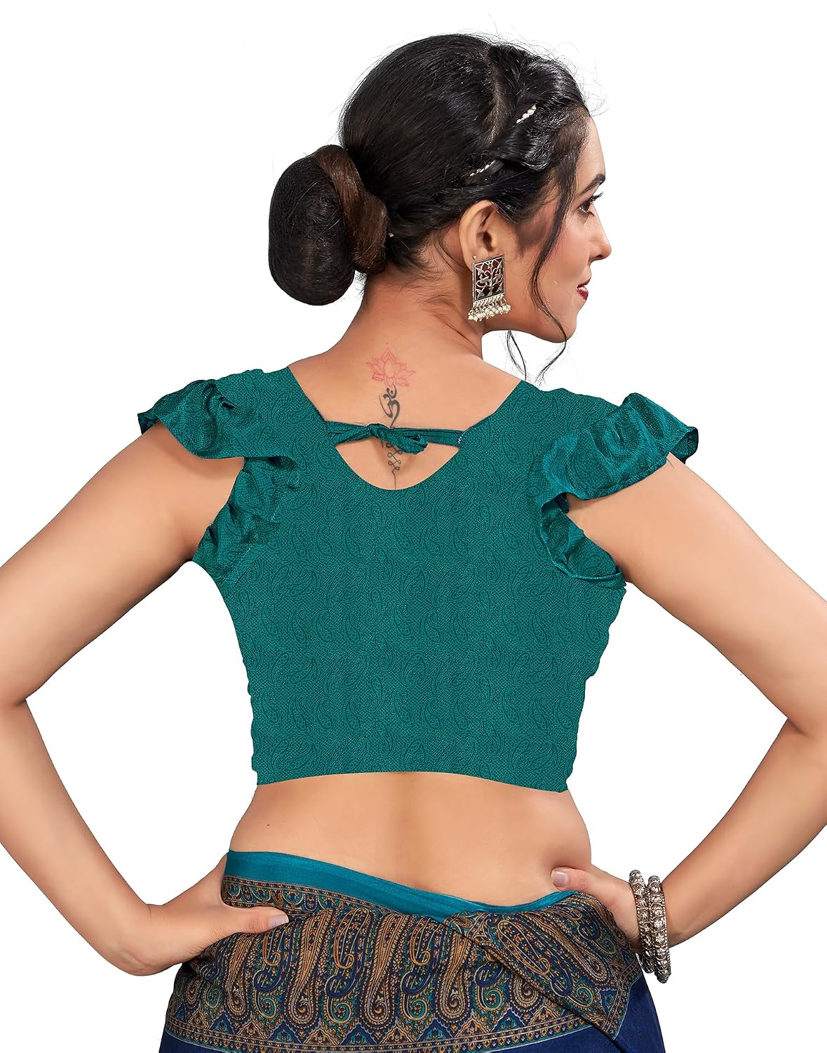 Vasthrlay ethnic saree in Multicolor colour for festive occasions