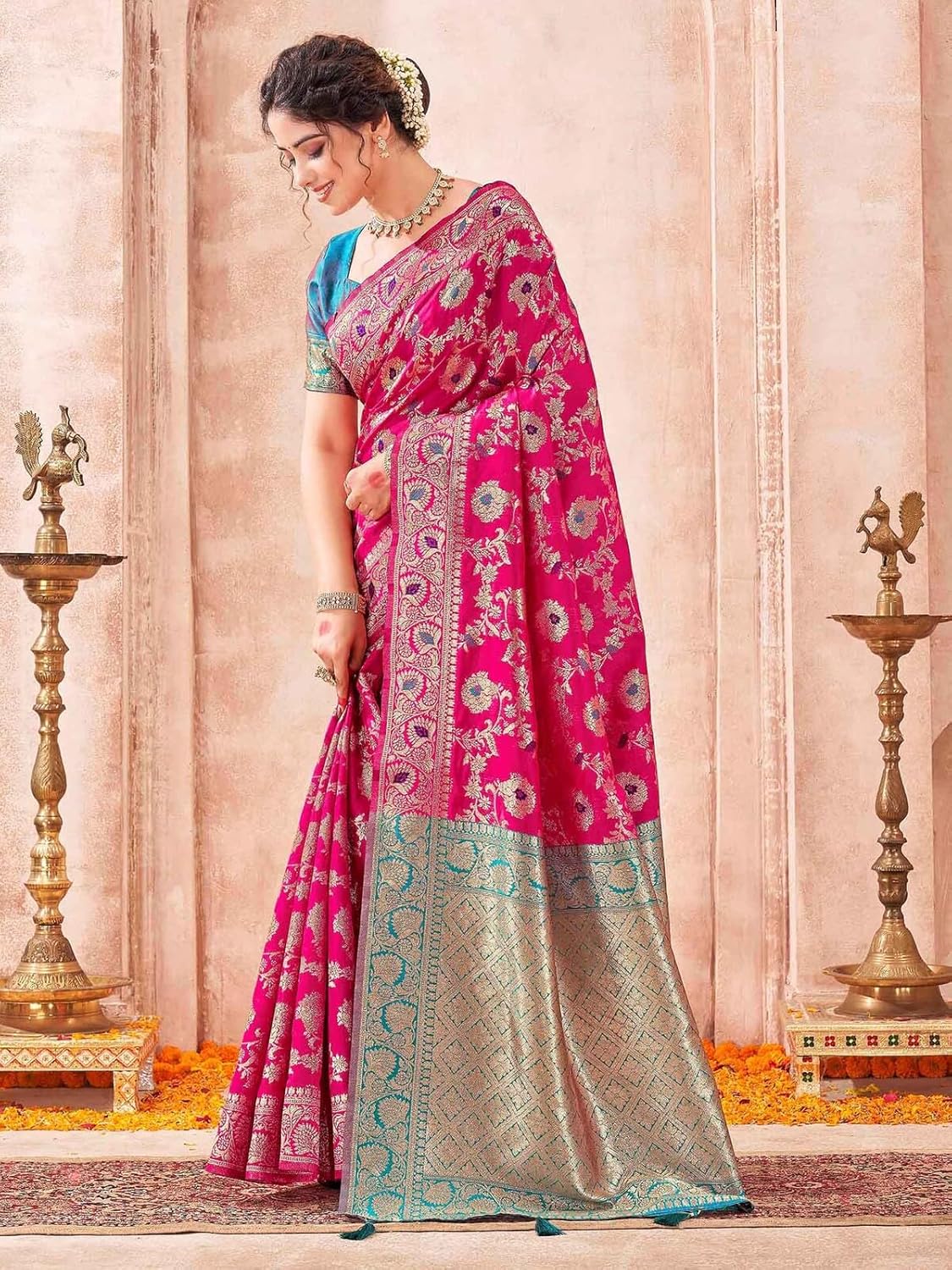 Vasthrlay Classic Traditional Saree with elegant banarasi styling