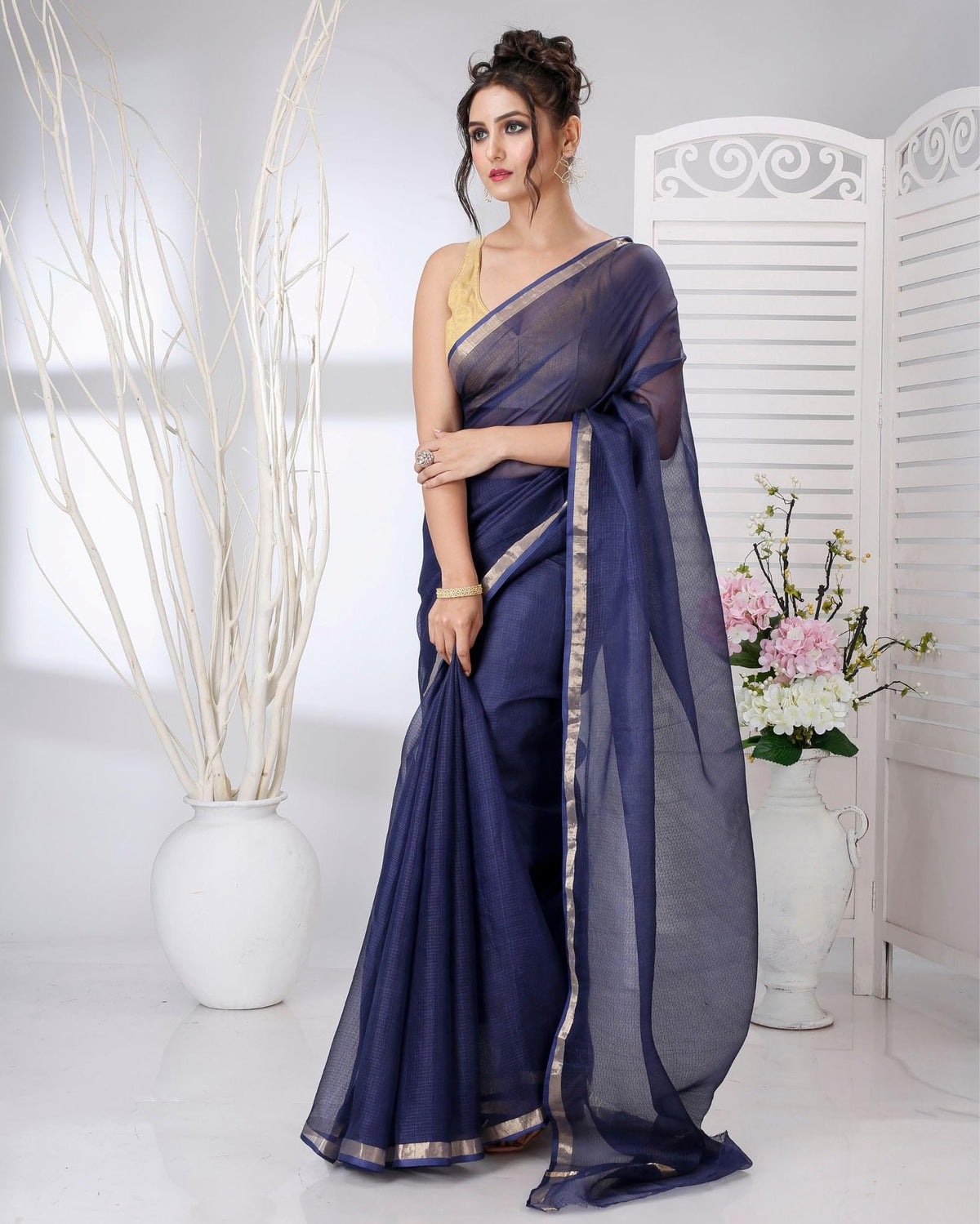 Vasthrlay Classic Traditional Saree for wedding and party wear styling