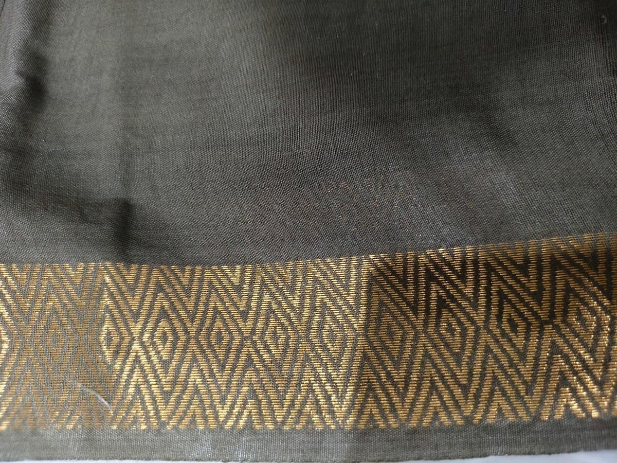 Vasthrlay Traditional Saree in Classic with refined bhagalpuri ethnic appeal
