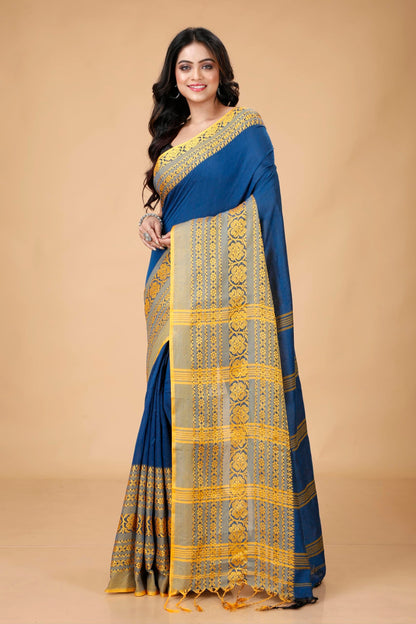 Vasthrlay Traditional Saree in Classic with refined ethnic appeal