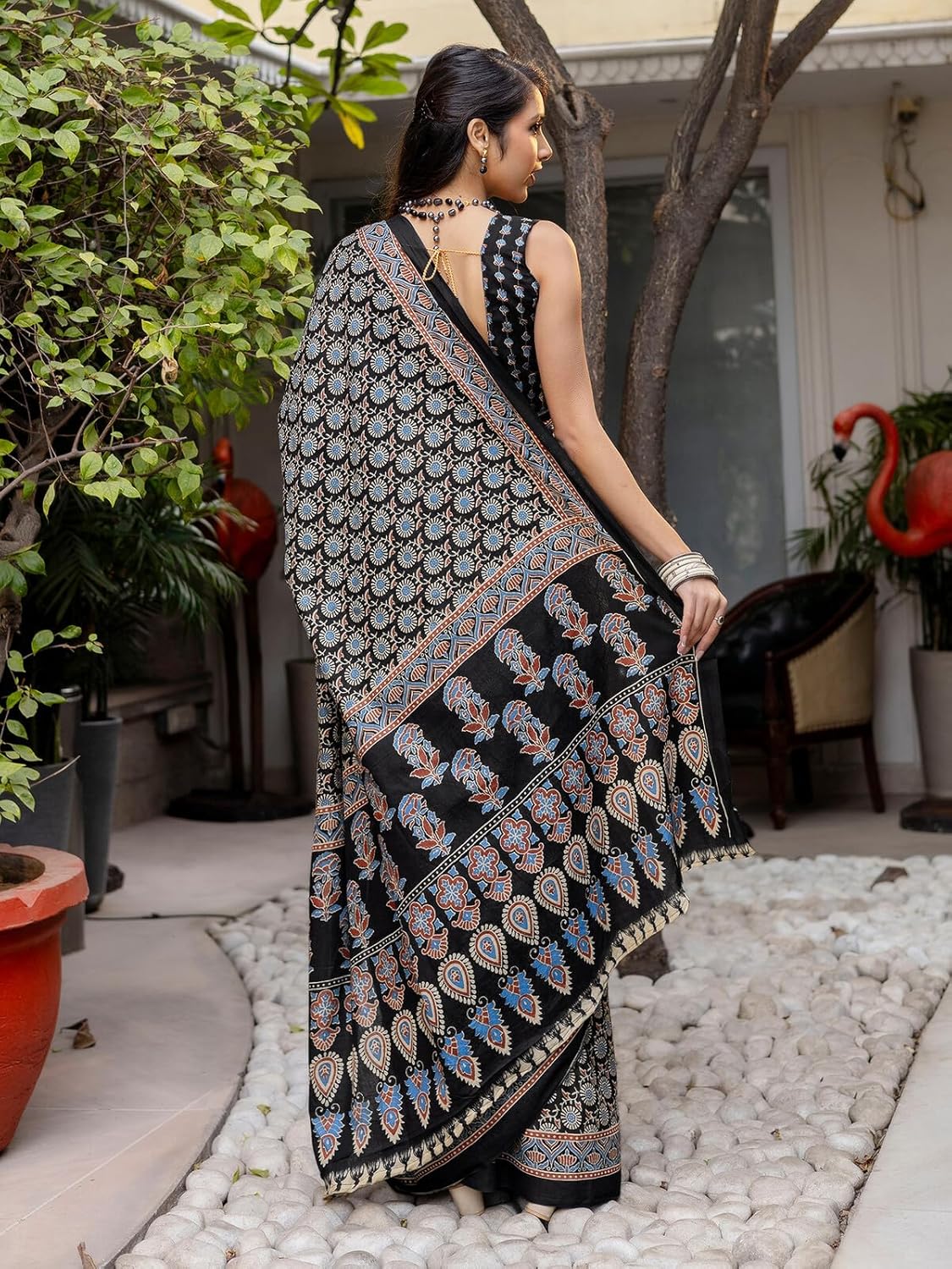 Vasthrlay Ethnic Red Saree with decorative printed design