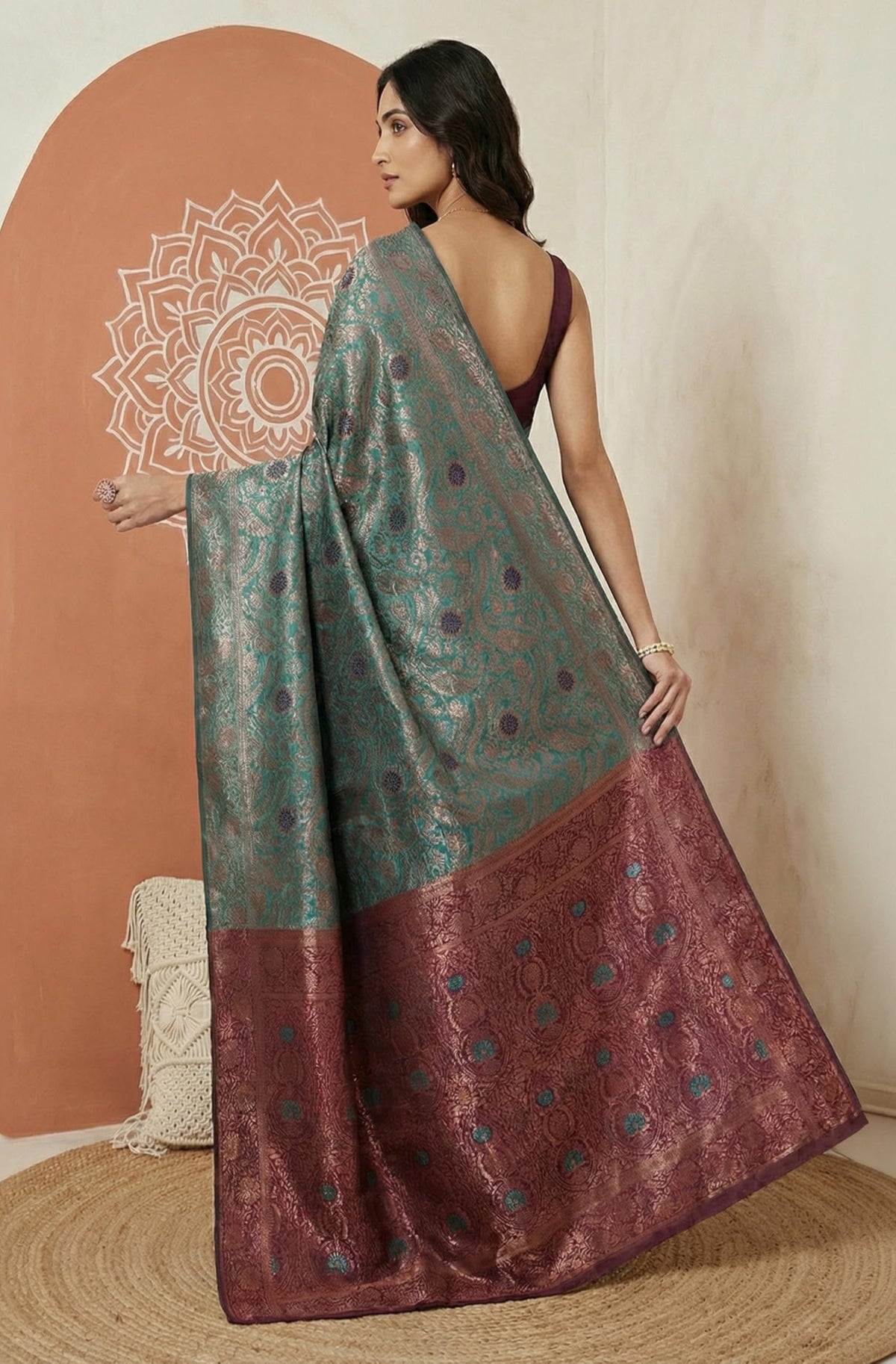 Vasthrlay Floral Saree in Classic with refined jacquard ethnic appeal