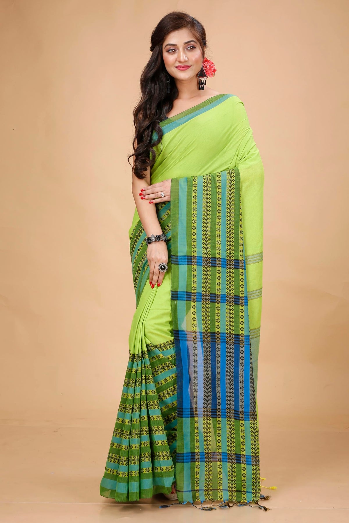 Vasthrlay Classic Traditional Saree for wedding and party wear styling