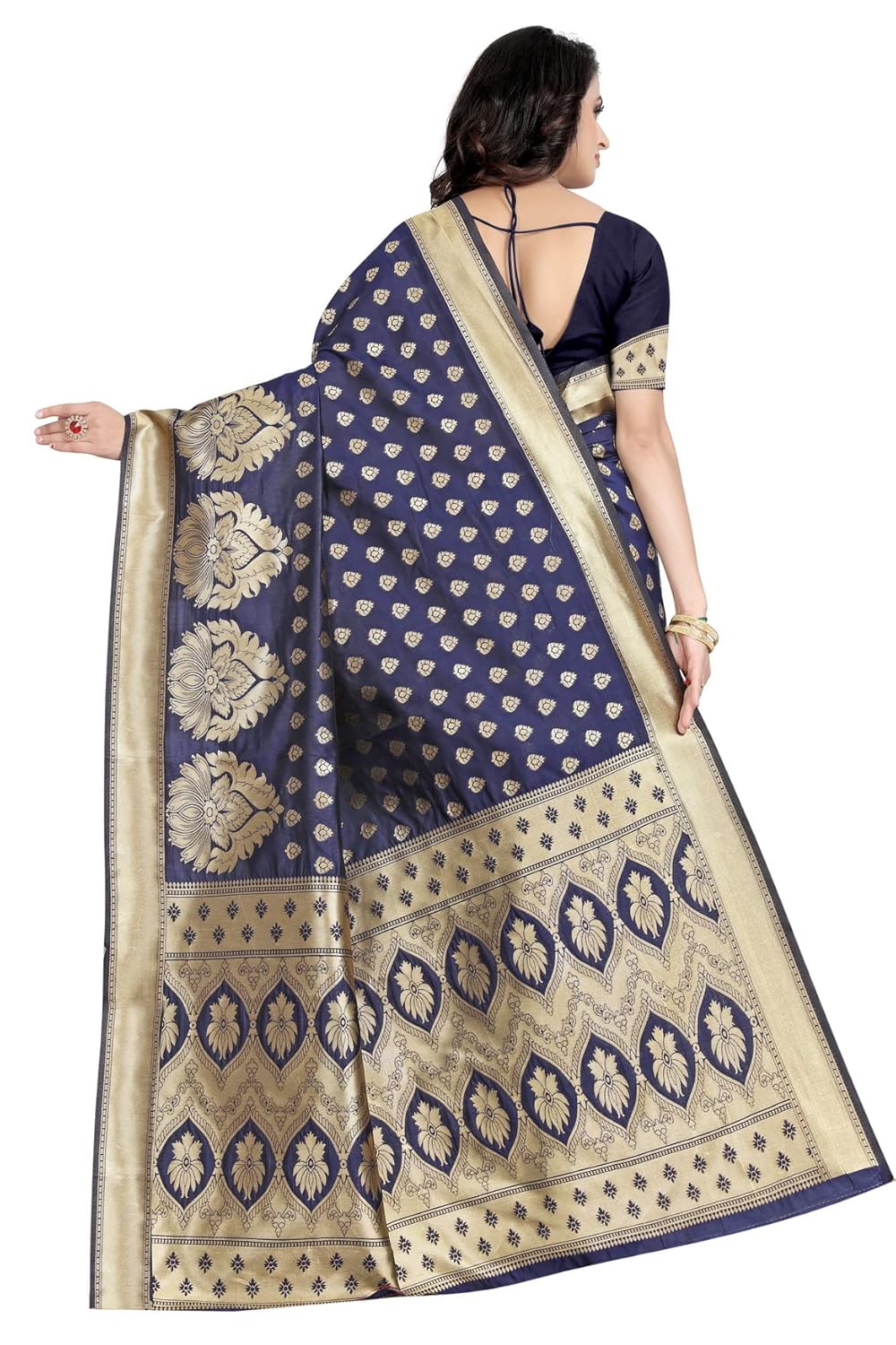 VasthrlayClassic Saree with elegant kanchipuram traditional styling