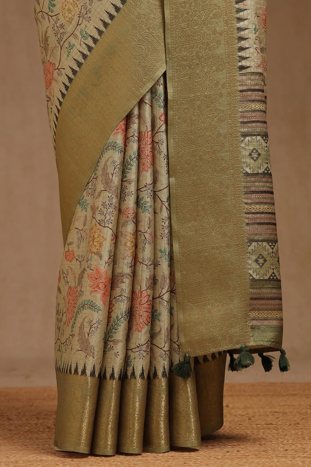 Vasthrlay Floral Saree in Classic with refined ethnic appeal