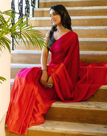Vasthrlay Womens saree design in Rani Pink traditional style