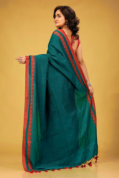 Vasthrlay Classic Traditional Saree with elegant handloom styling