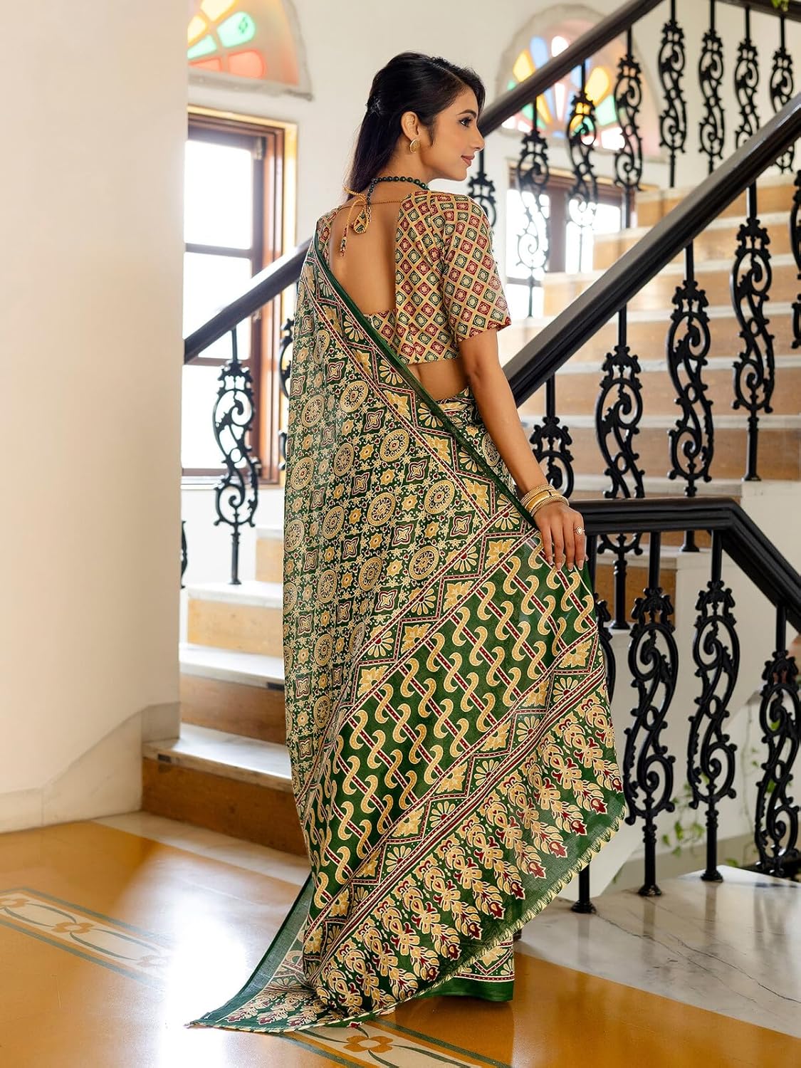 Vasthrlay Ethnic Red Saree with decorative printed design