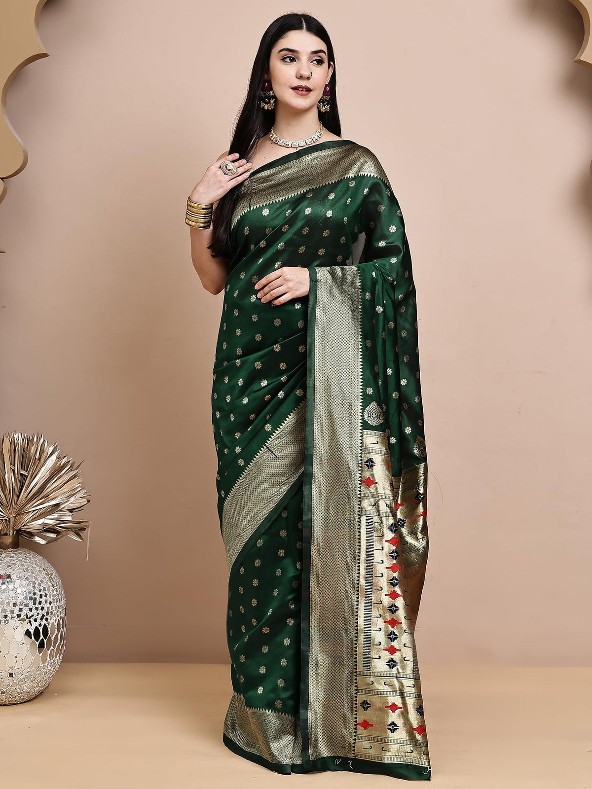 Vasthrlay Classic Traditional Saree with elegant paithani styling