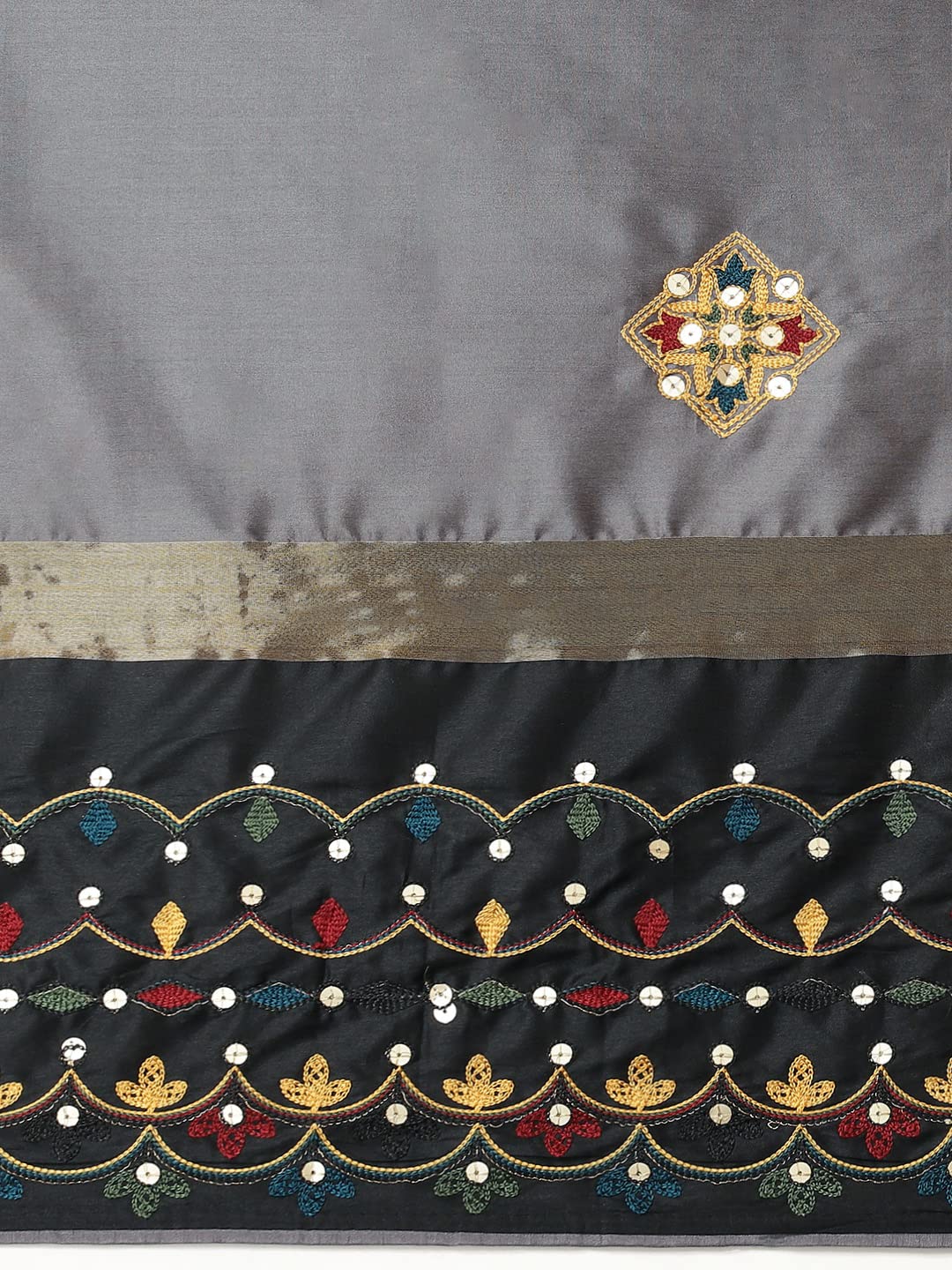 Vasthrlay Classic Traditional Saree for wedding and party wear styling