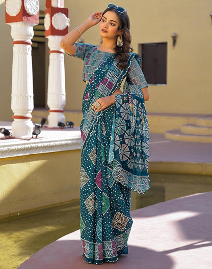 Vasthrlay Weaving saree design in Red traditional style