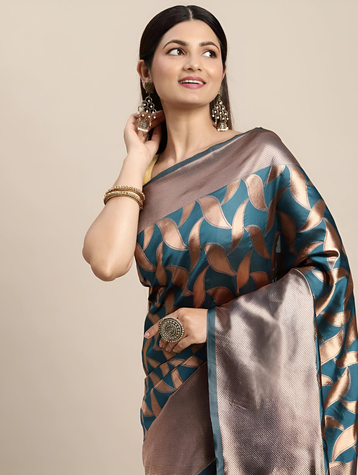 Vasthrlay Handwoven Classic Saree with decorative traditional design