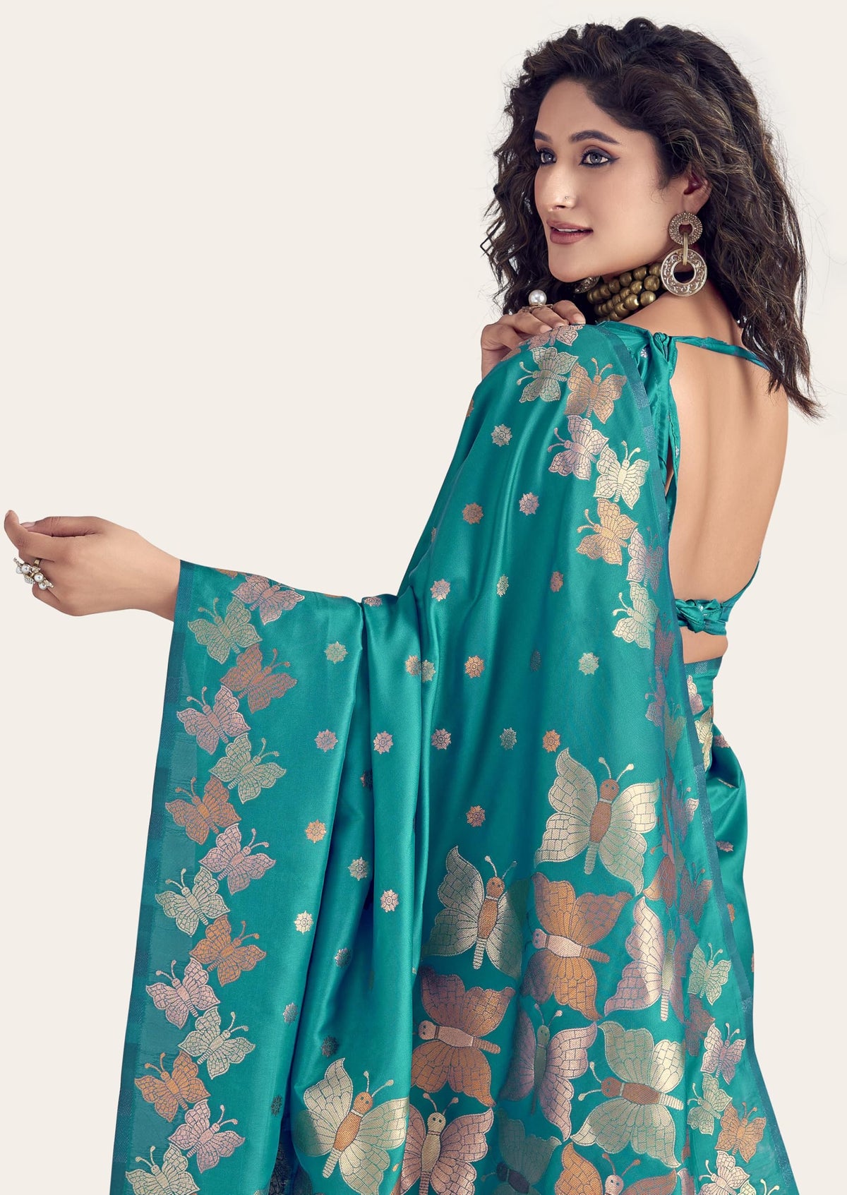 Vasthrlay Banarasi Classic Saree with decorative traditional design