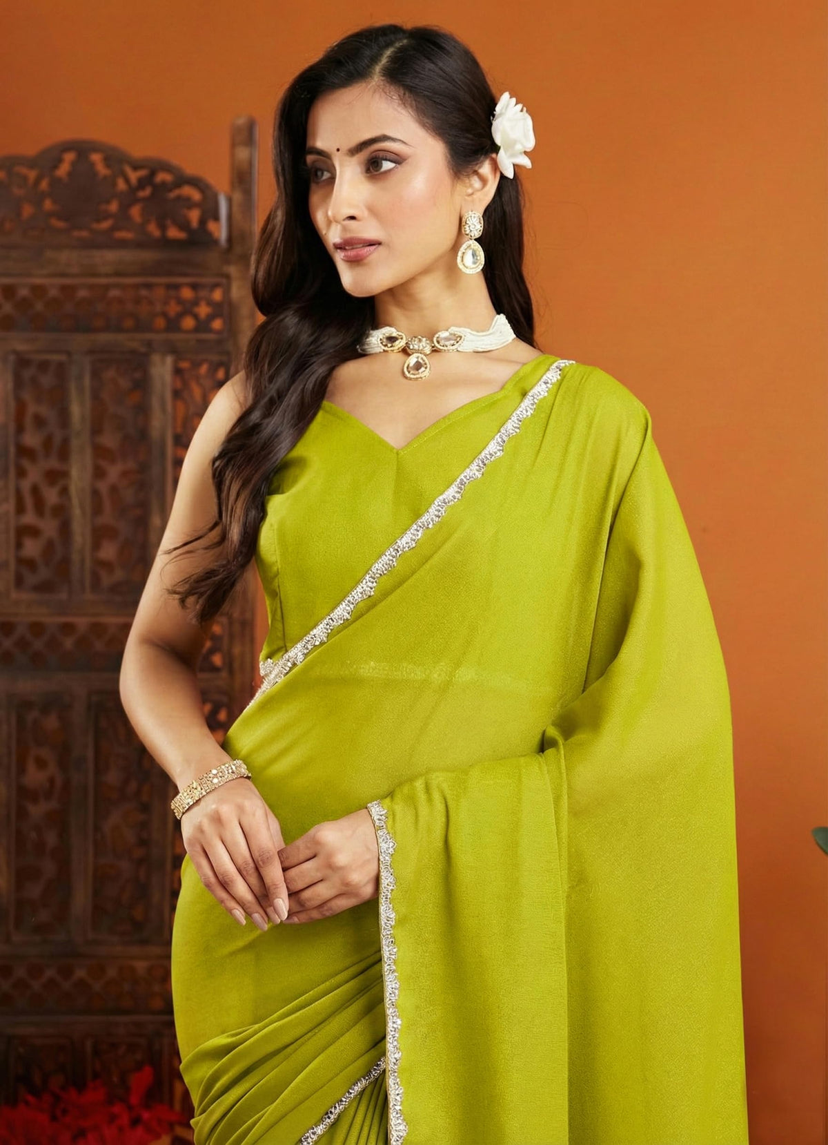 Vasthrlay Ethnic Lavender Saree with decorative border design