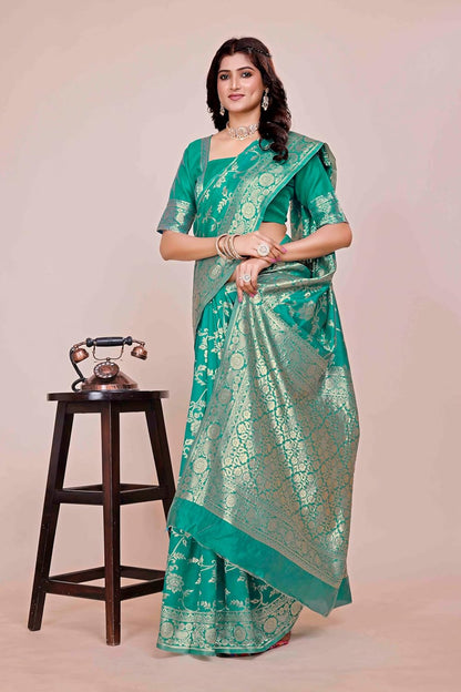 VasthrlayClassic Traditional Saree for wedding and party wear styling