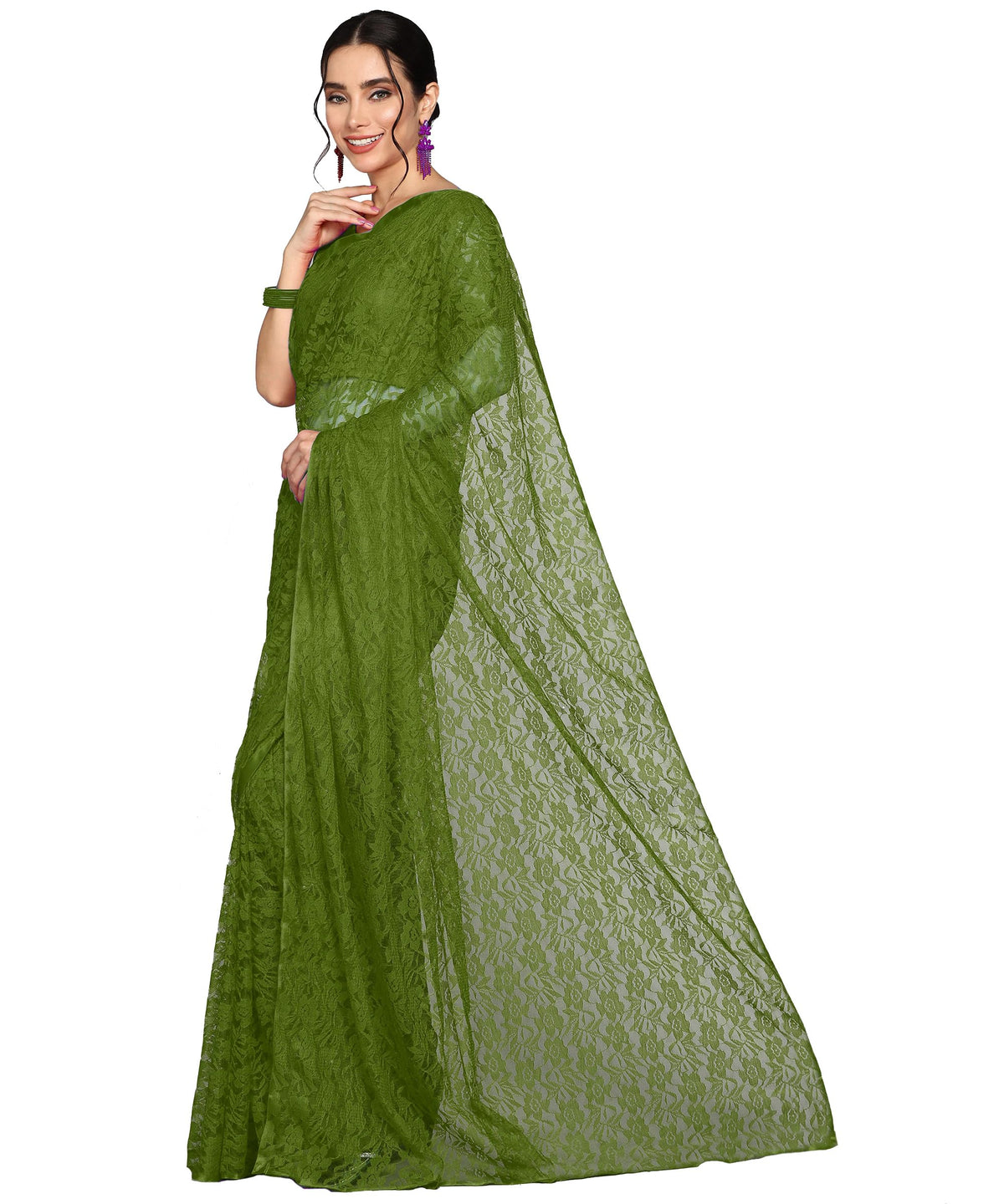 Vasthrlay Ethnic Classic Saree with decorative traditional design