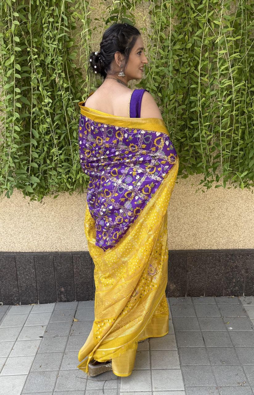 Vasthrlay Weaving Saree in Classic with refined ethnic appeal