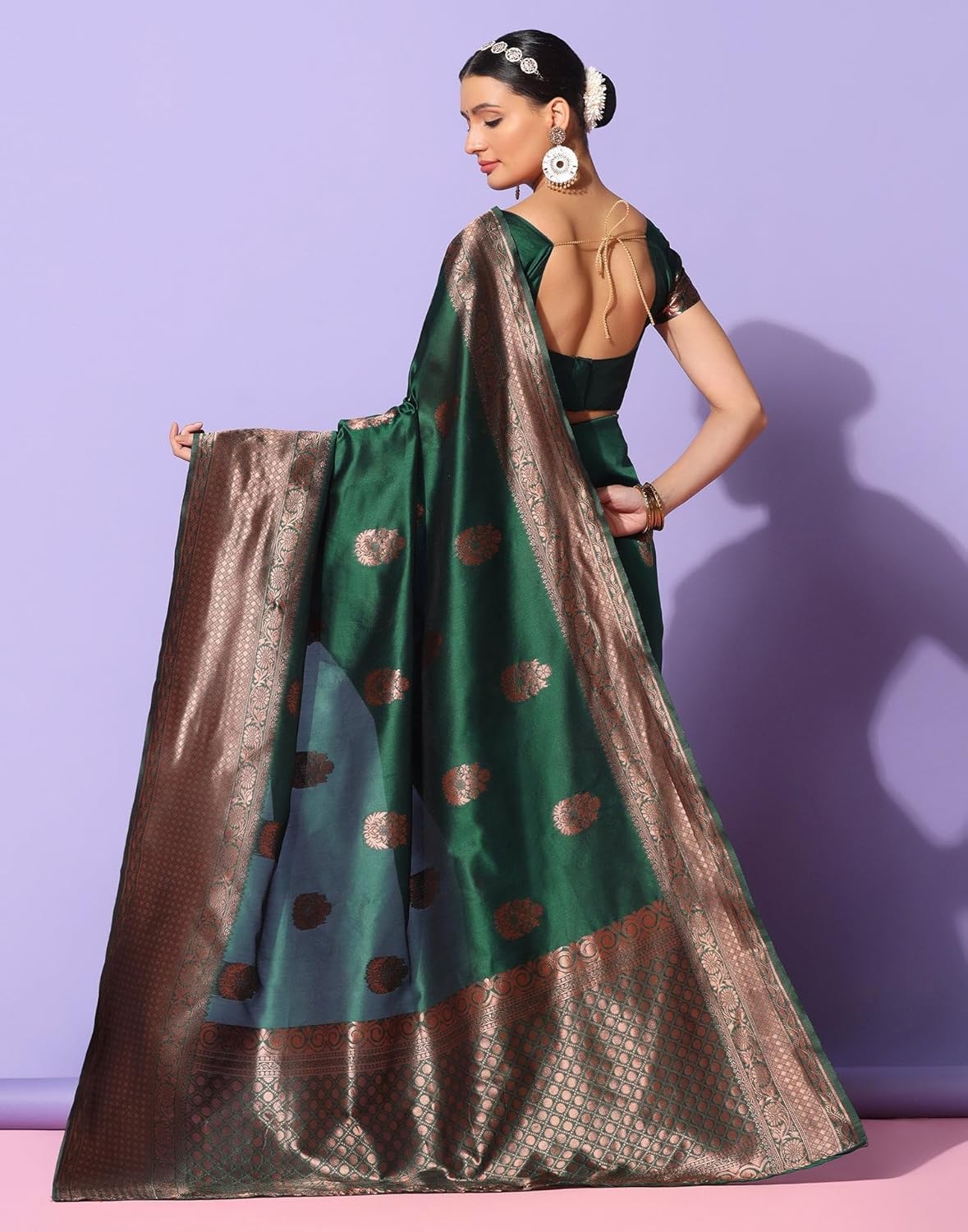 Vasthrlay Kanchipuram Saree with traditional design