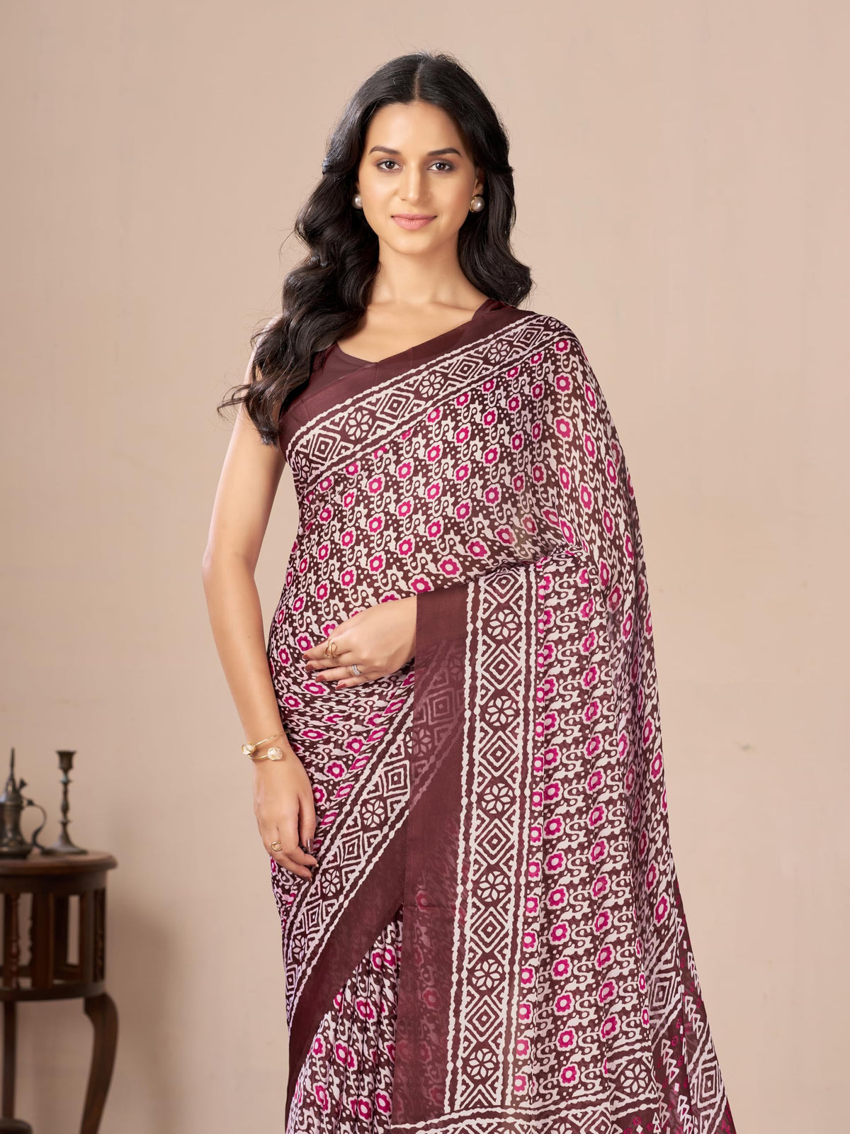 Vasthrlay Georgette Classic Saree with decorative traditional design