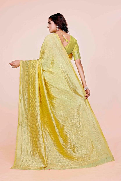 VasthrlayEthnic Classic Saree with refined wedding design