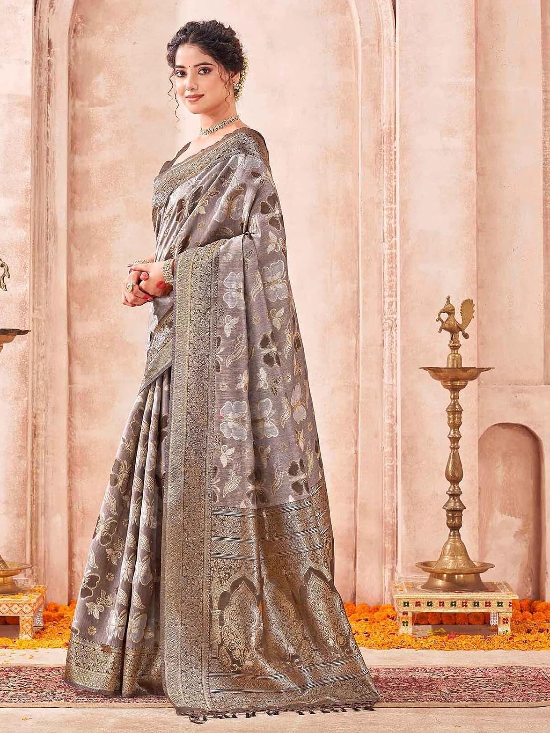 Vasthrlay Classic Traditional Saree with elegant banarasi styling