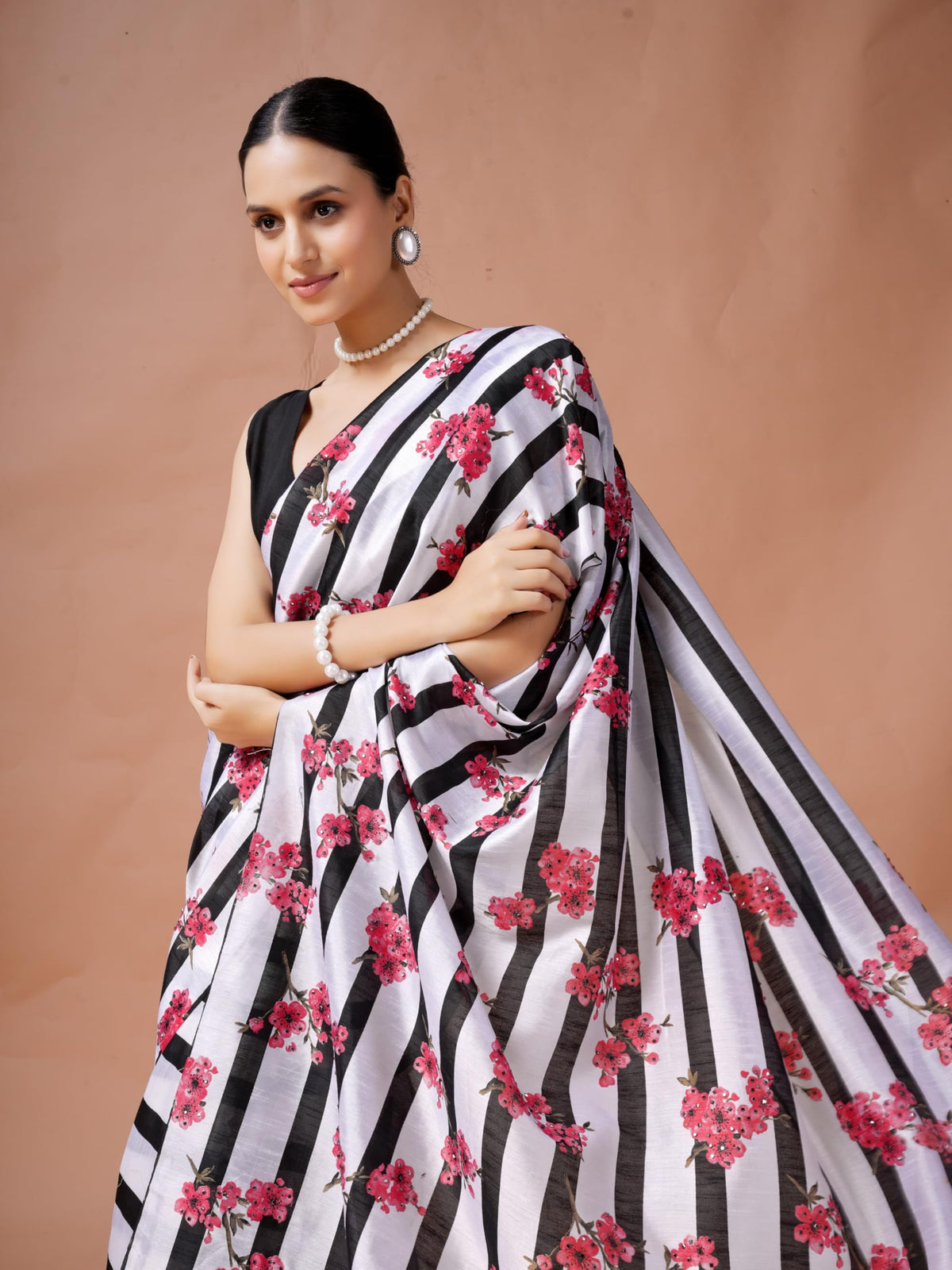 Vasthrlay Traditional Saree in Orange with refined ethnic ethnic appeal
