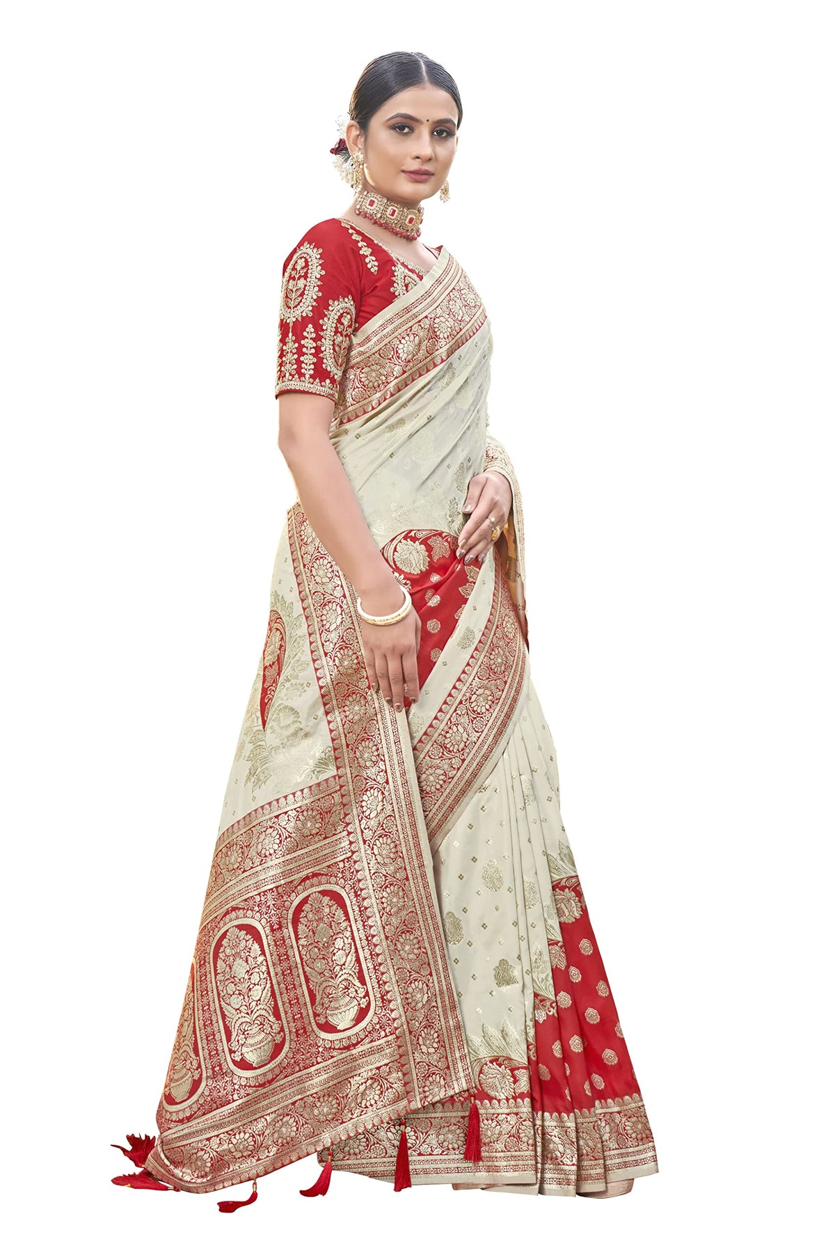 Vasthrlay Classic Traditional Saree for wedding and party wear styling